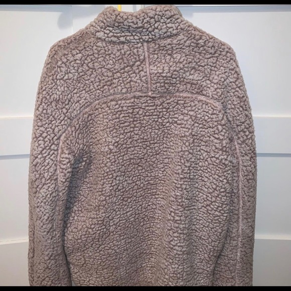 Super comfy and cute FLEECE - Picture 3 of 4